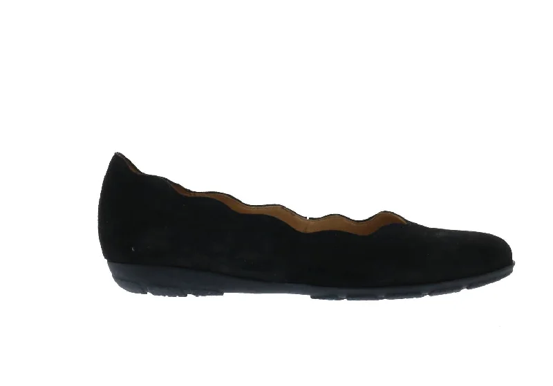 Women's Flats In Schwarz