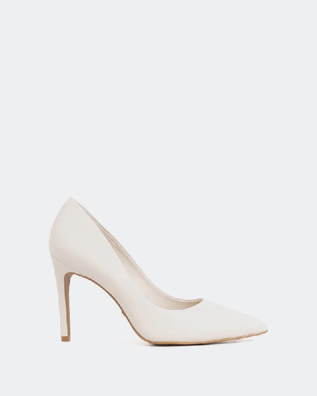 Love, Off White Leather/Cuir Blanc Cassé